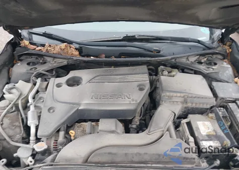 2015 Nissan Altima 2.5/2.5 S/2.5 Sl/2.5 Sv z USA, uszkodzony, nr VIN 1N4AL3APXFN916579